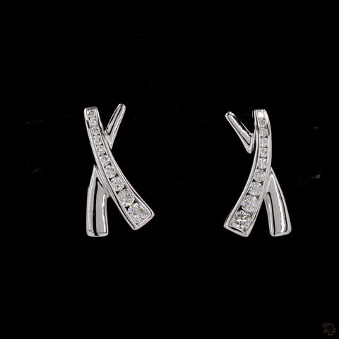 Kiss of Elegance: 'X' Diamond Earrings