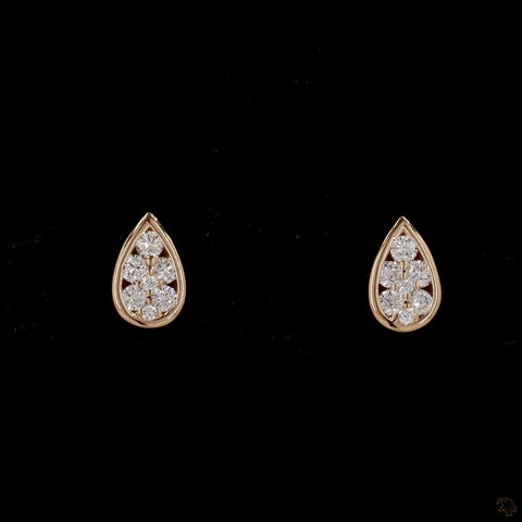 Pear Perfection: Exquisite Diamond Earrings