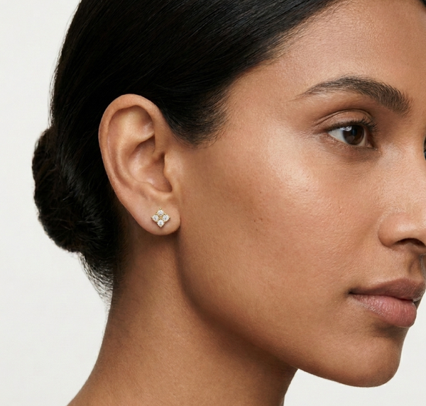 Quatra Studs image 2