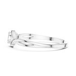 Gold Cluster Setting Round Lab Grown Diamond Orphe Ring