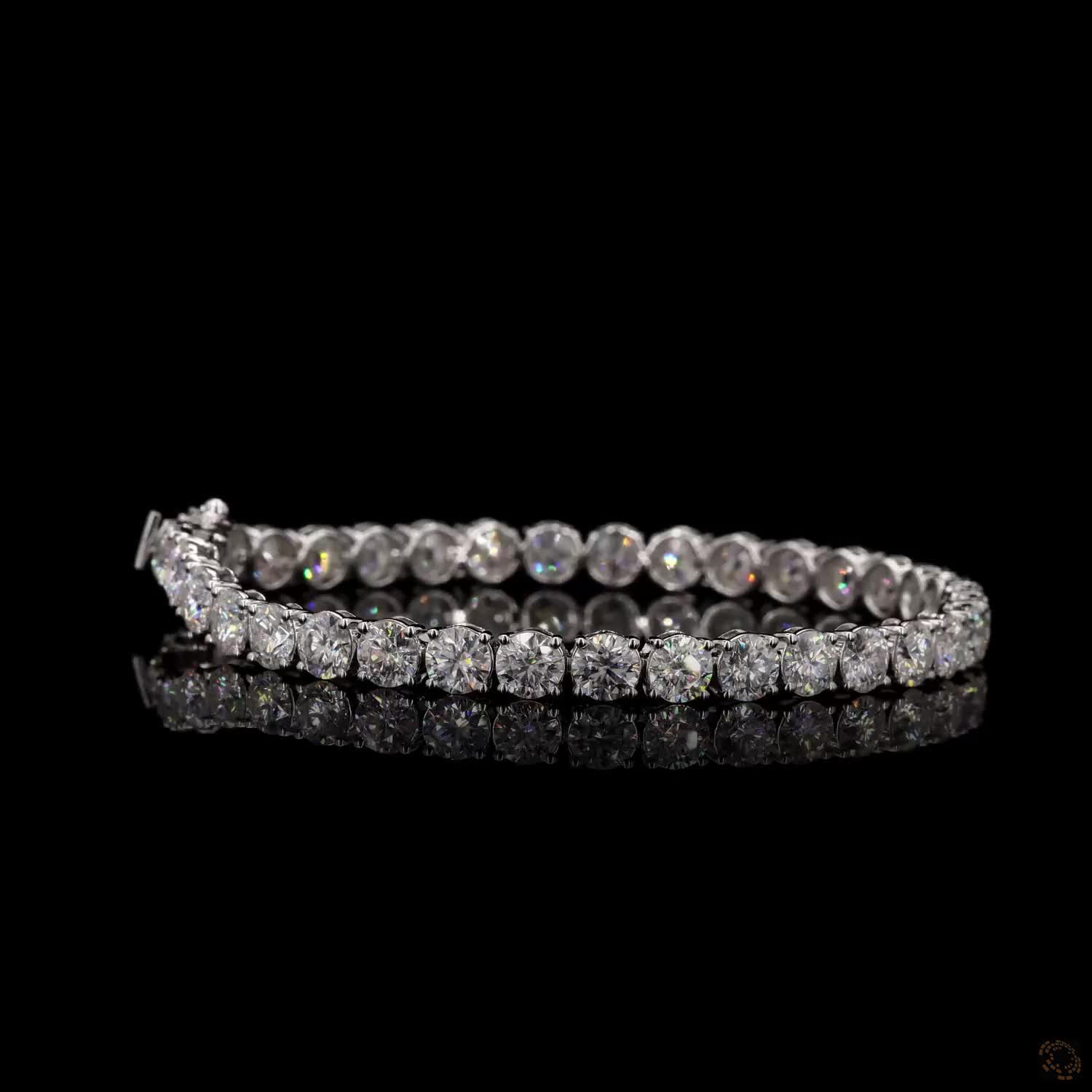 Diamond Solace: Singular Line Brilliance Bracelet