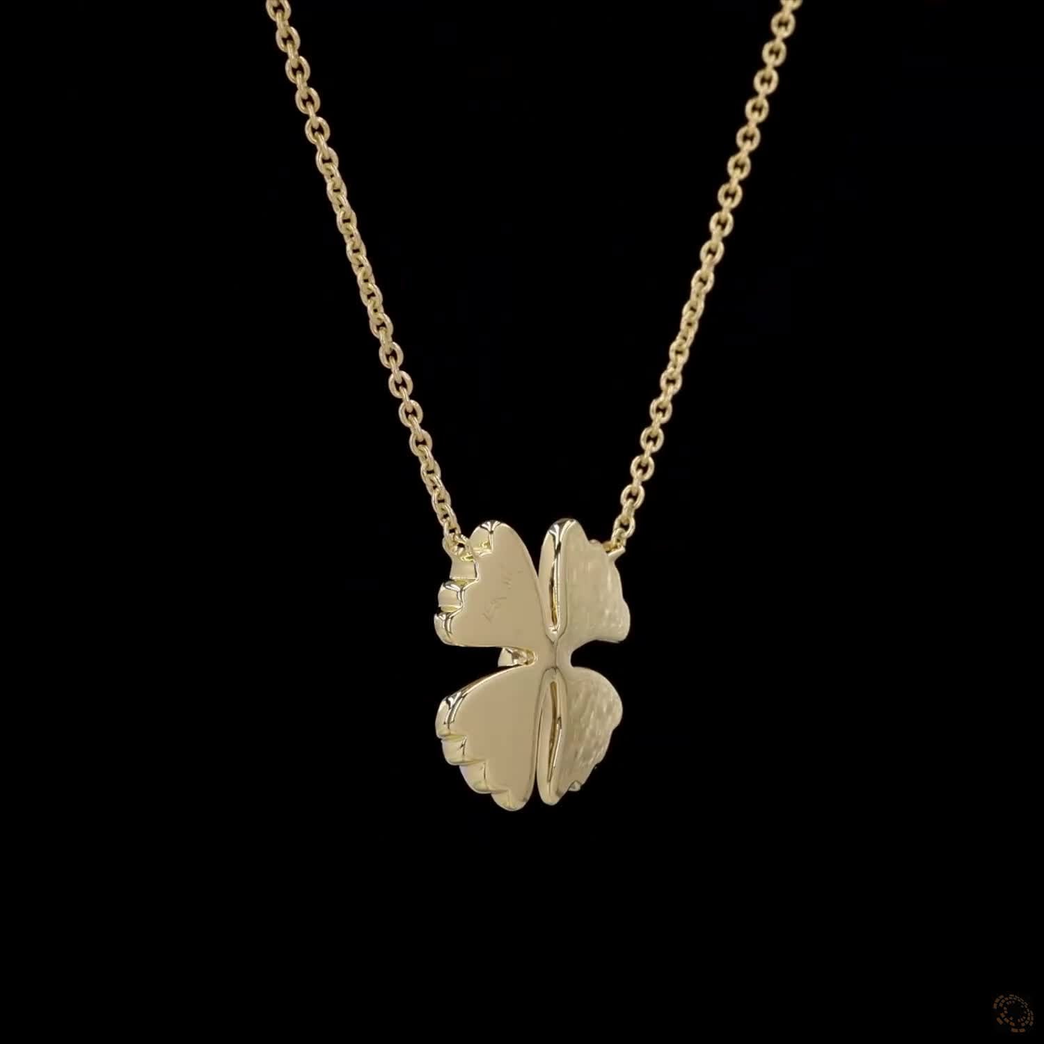 Blossom Radiance: Diamond Flower Necklace