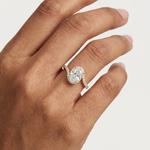 Gold 1Ct Split Shank Halo Oval Lab Grown Diamond Alyrix Ring