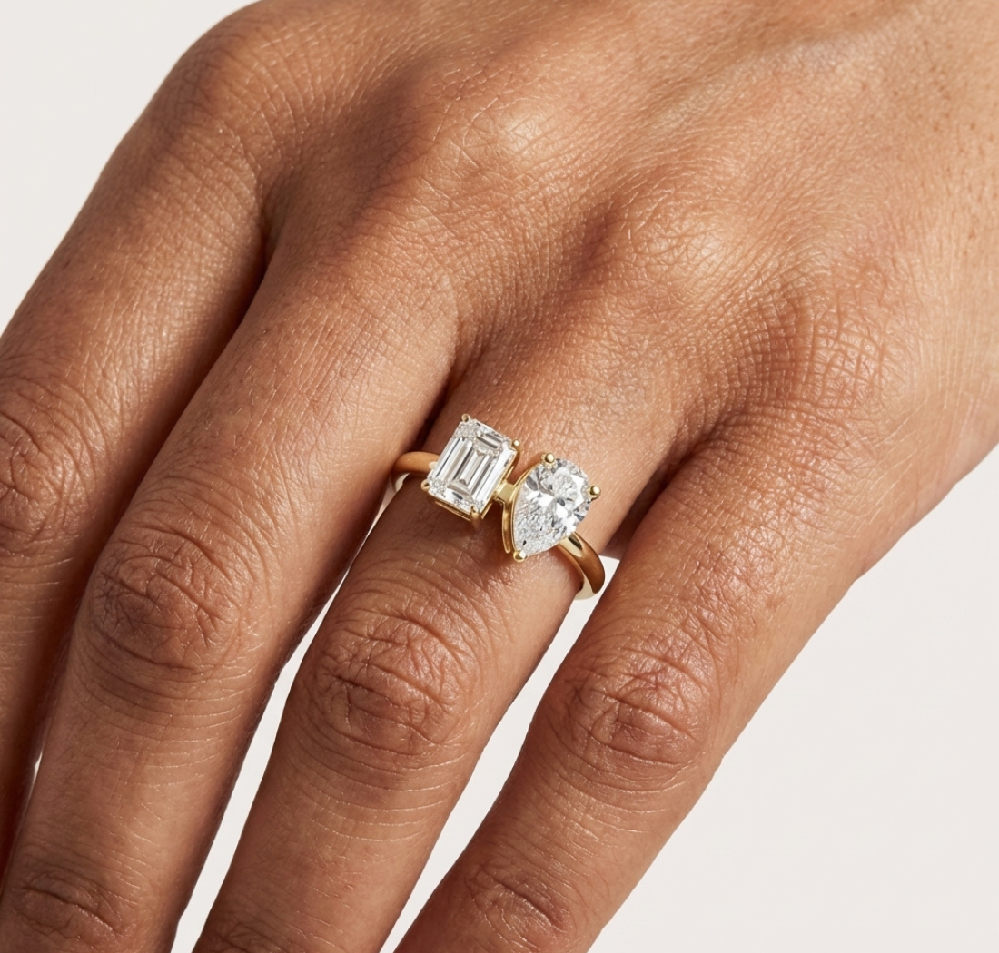 Gold 2Ct Emerald Pear Toi Et Moi Lab Grown Diamond Averix Ring