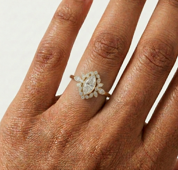 Azira Ring image 2