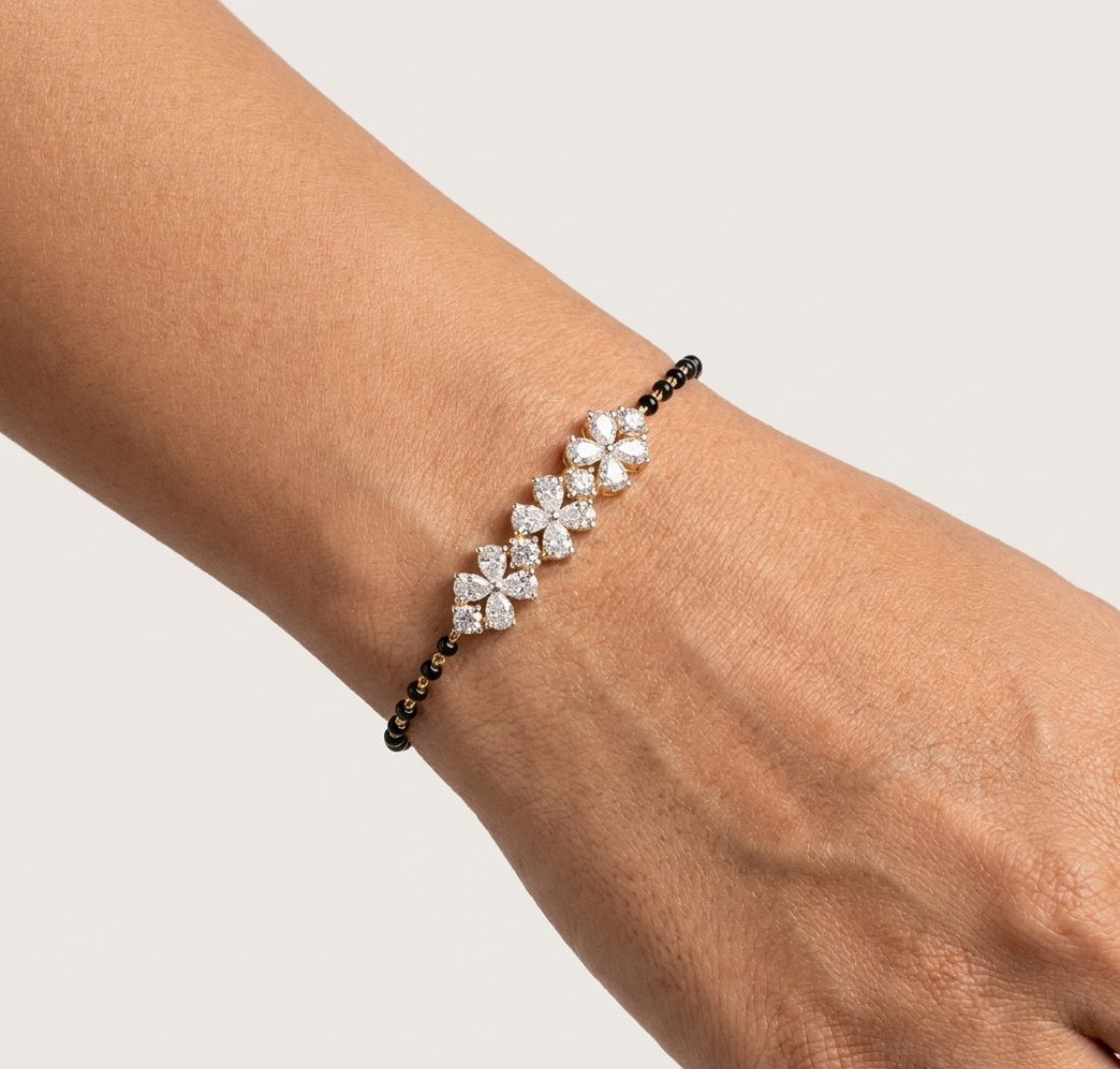 Gold 2Ct Pear Cluster Lab Grown Diamond Evora Bracelet
