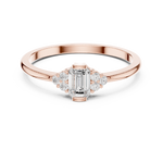 Gold Three Stone Emerald Lab Grown Diamond Quera Ring