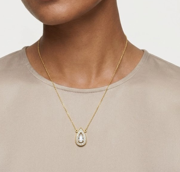Isadora Pendant image 2