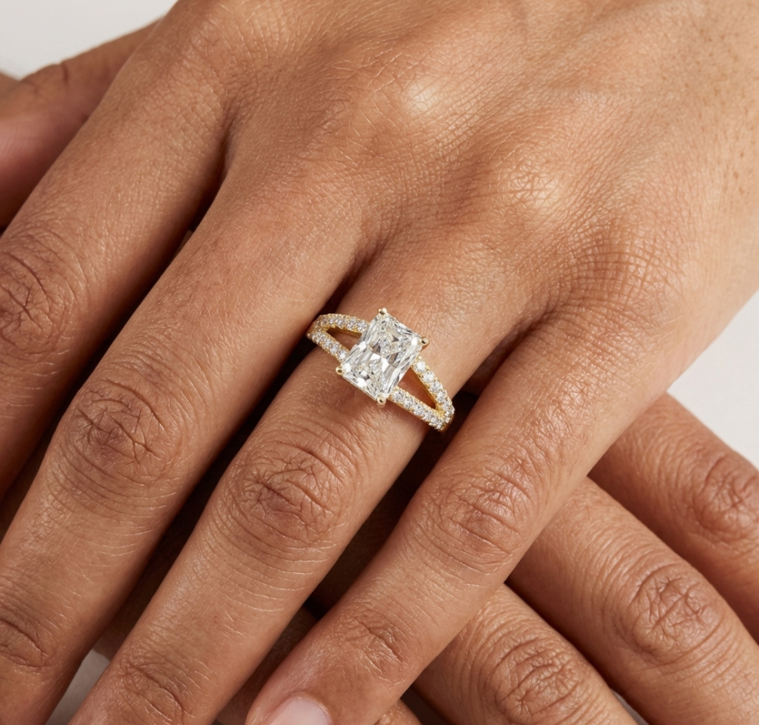 Gold 1Ct Pave Split Shank Setting Solitaire Design Radiant Round Lab Grown Diamond Jace Ring