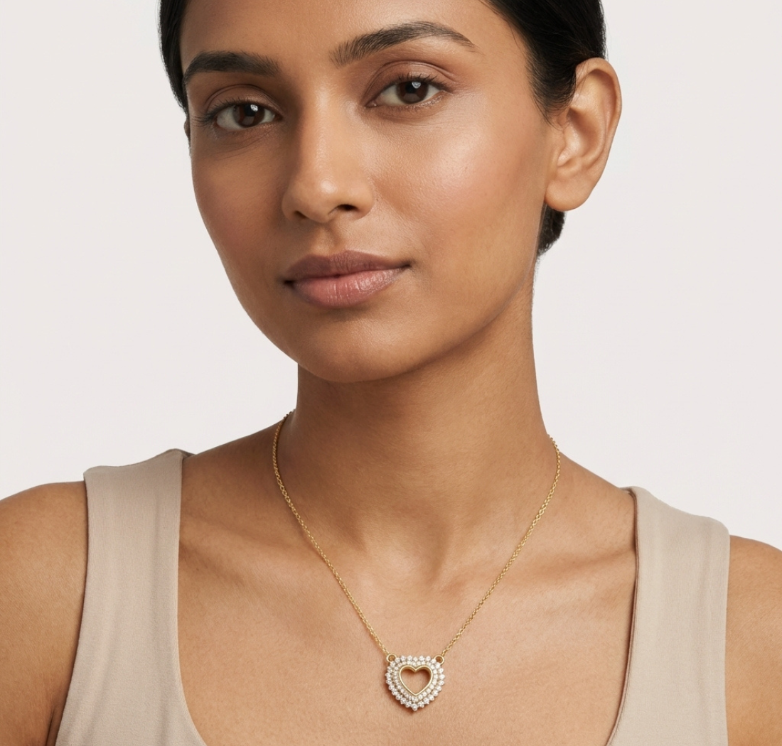 Gold Round Petal Heart Lab Grown Diamond Kaelis Pendant