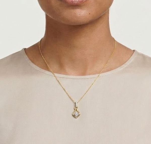 Kestrel Pendant image 2