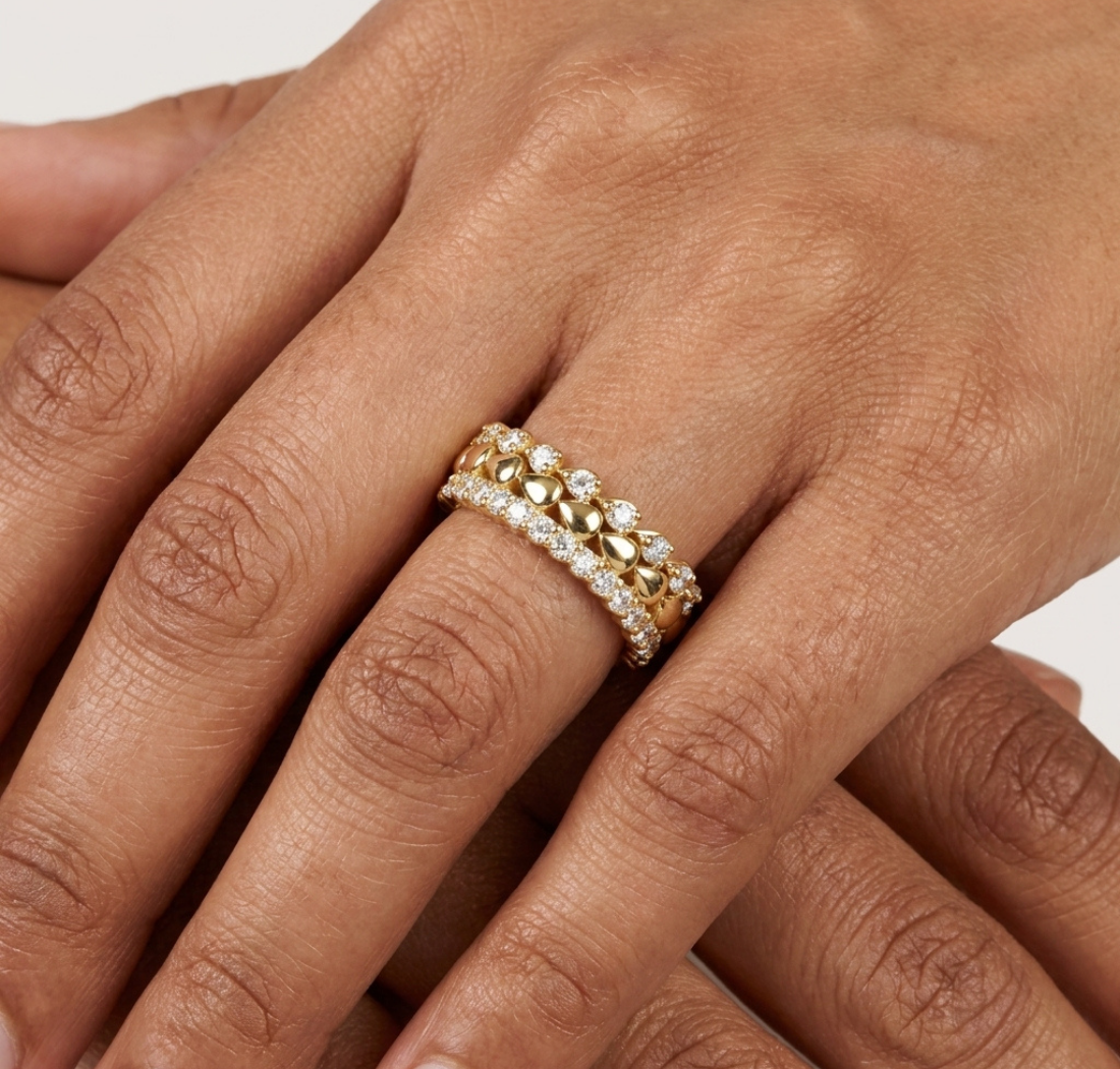 Gold Channel Band Round Lab Grown Diamond Selin Ring