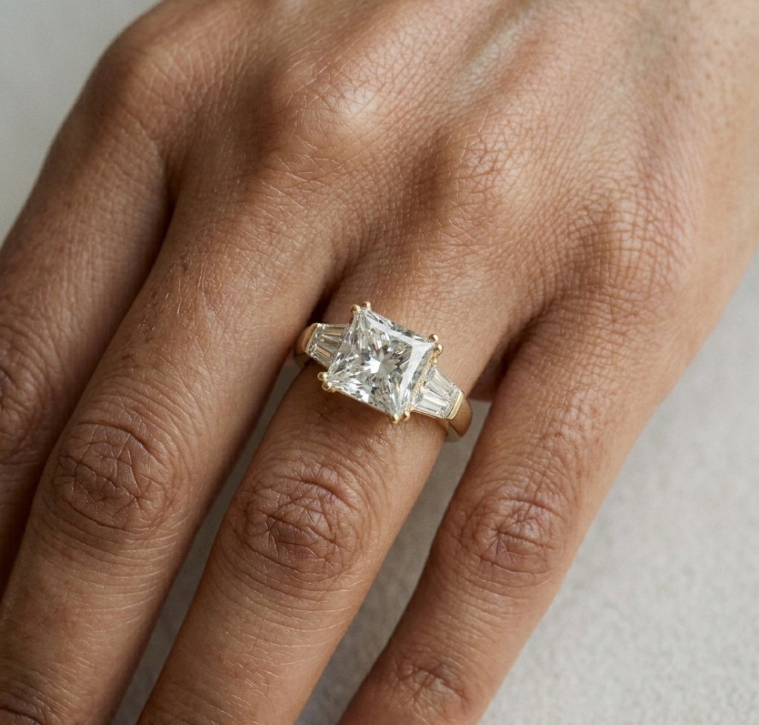 Gold 3Ct Princess Three Stone Lab Grown Diamond Troil Ring