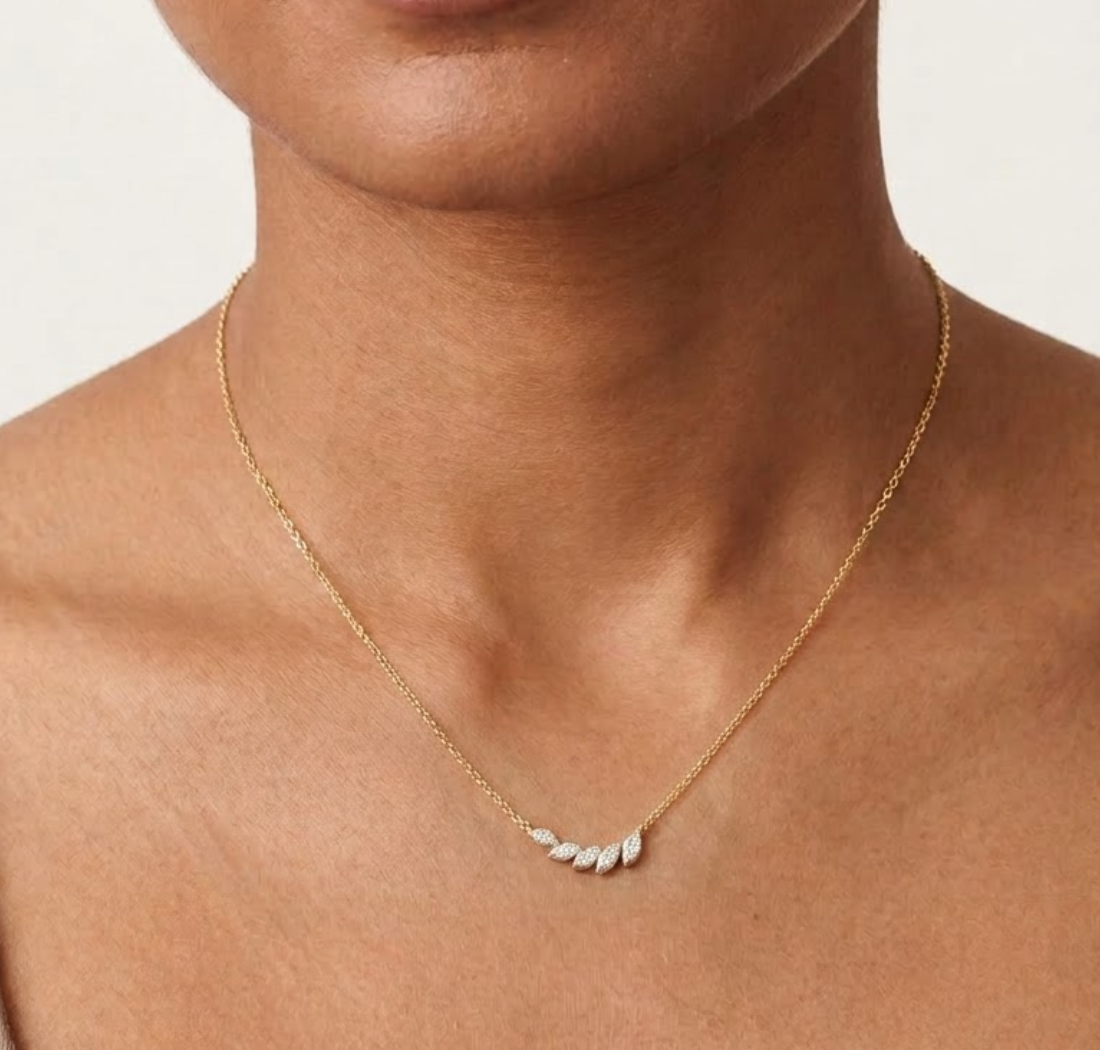 Graduated Marquise Lab Grown Diamond Vaela Pendant