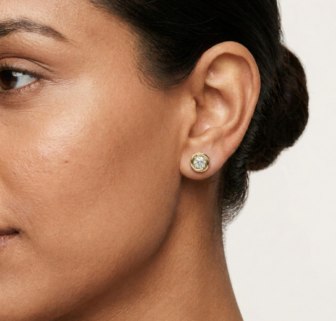 Gold Round Lab Grown Diamond Stud Xavira Earring