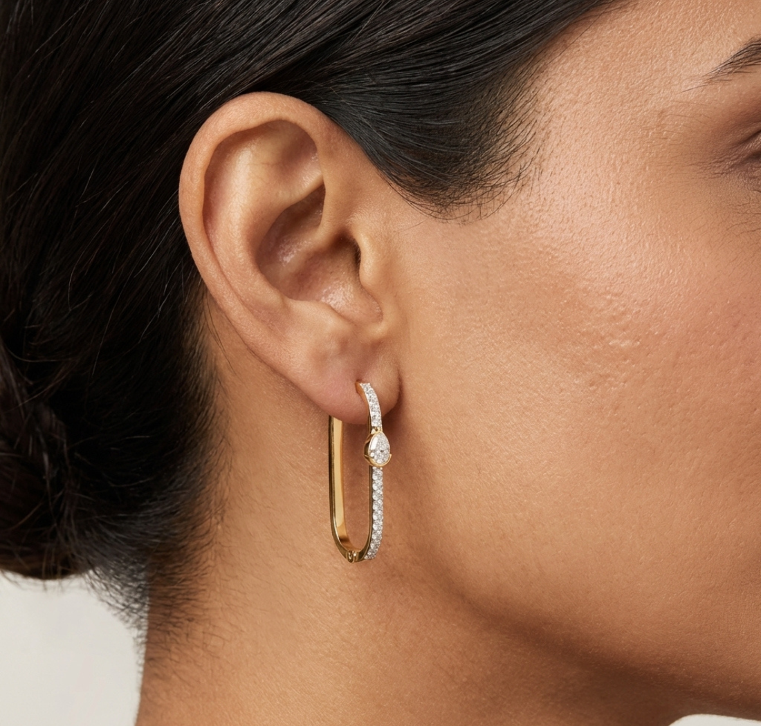 Gold 1Ct Pave Bar Pear Lab Grown Diamond Zyvonne Earring